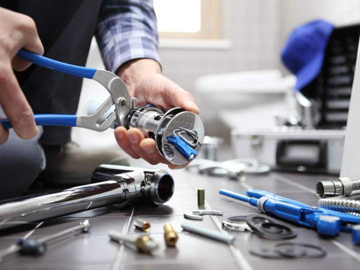 Bénéficiez de notre service de remplacement de mécanisme de chasse d'eau !